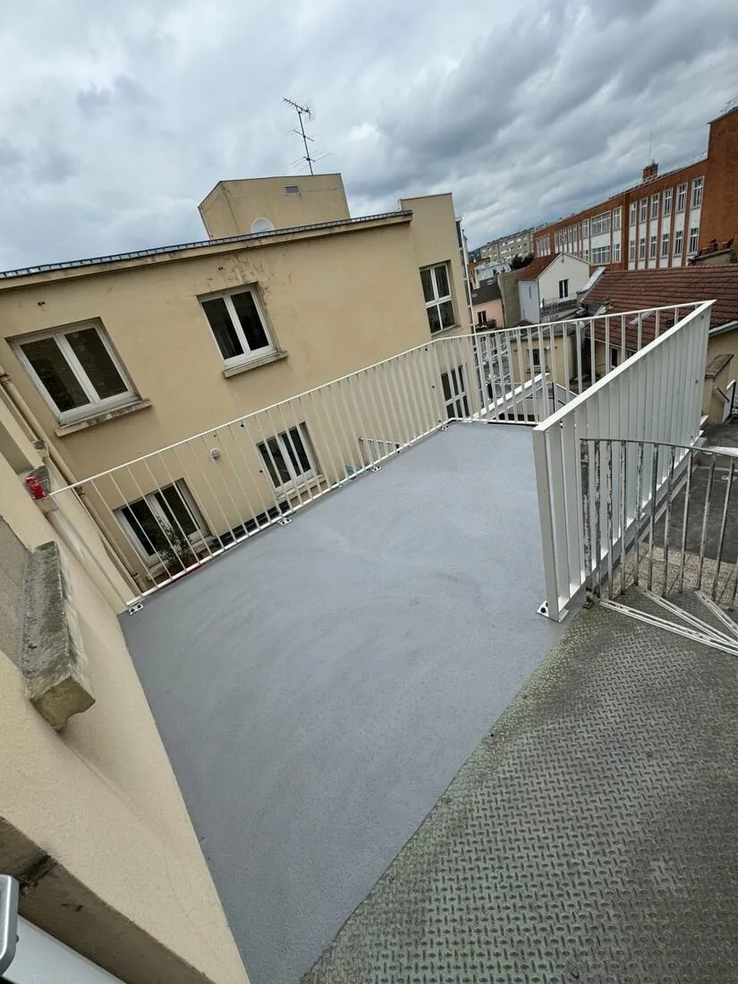Garde-corps de terrasse en toiture